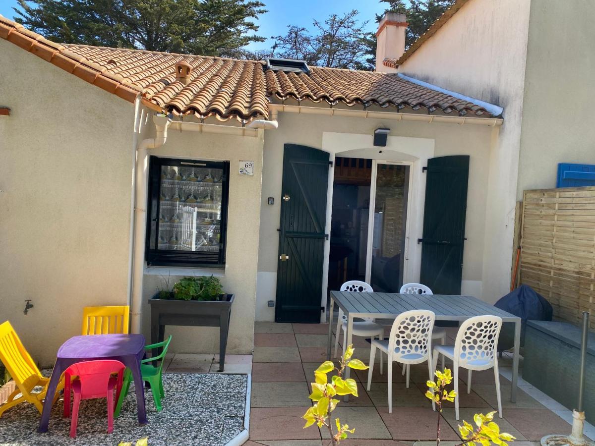 Maison Dans Les Dunes Barbatre Экстерьер фото